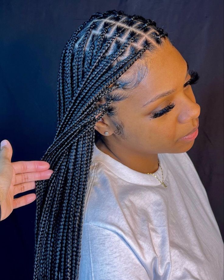 Thigh-length box braid